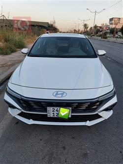 Hyundai Elantra 2024