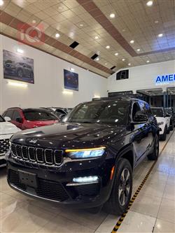 2024 جيب جراند شيروكي