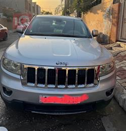 2011 جيب جراند شيروكي