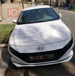 Hyundai Elantra 2022