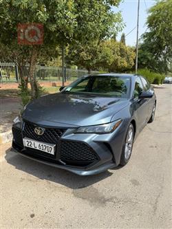 2019 تويوتا أفالون