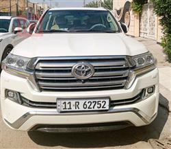 2018 تويوتا لاندكروزر