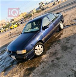 1993 اوبل فيكترا