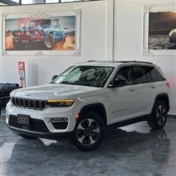 2023 جيب جراند شيروكي