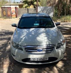 Ford Taurus 2011