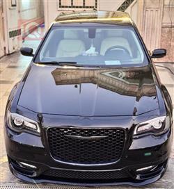 2023 كرايسلر 300