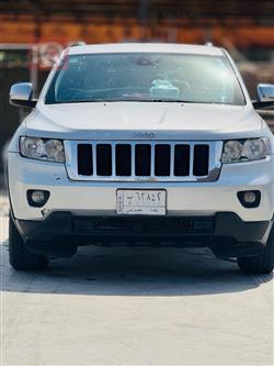 2012 جيب جراند شيروكي