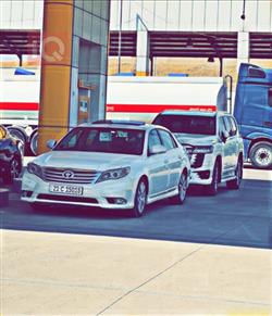 2011 تويوتا أفالون