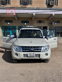 2014 ميتسوبيشي باجيرو