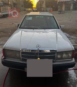 Mercedes-Benz E-Class 1990