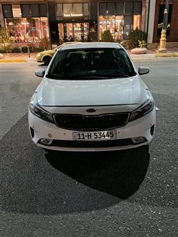 2017 كيا فورتي