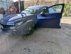 Hyundai Elantra 2024