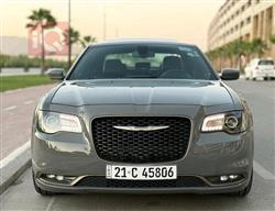2019 كرايسلر 300