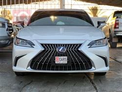 Lexus ES 2022