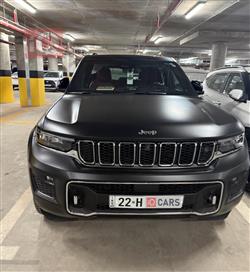 2024 جيب جراند شيروكي