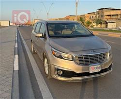 2016 كيا سيدونا