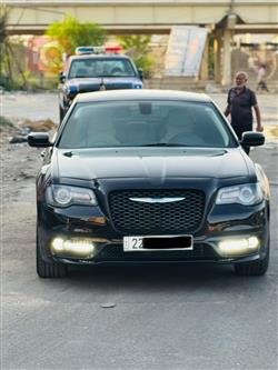 2018 كرايسلر 300