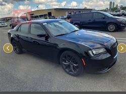Chrysler 300 2022