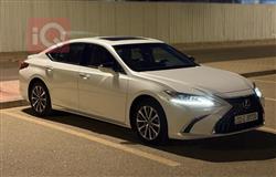 Lexus ES 2024