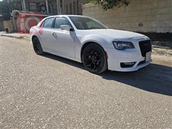 2018 كرايسلر 300