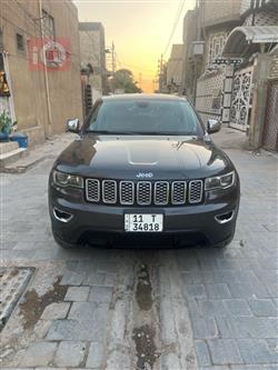 2017 جيب جراند شيروكي