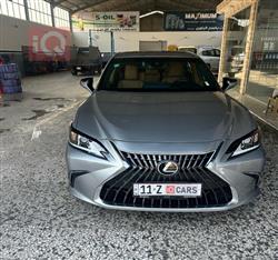 2024 لكزس ES