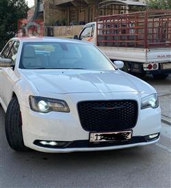 Chrysler 300 2021