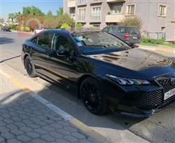 2022 تويوتا أفالون