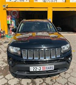 2017 جيب كومباس