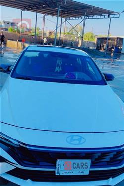 Hyundai Elantra 2024