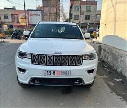 2021 جيب جراند شيروكي