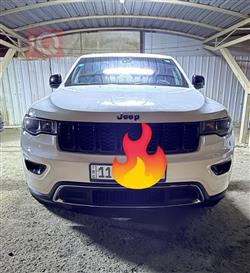 2015 جيب جراند شيروكي