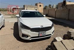 Kia Cadenza 2017