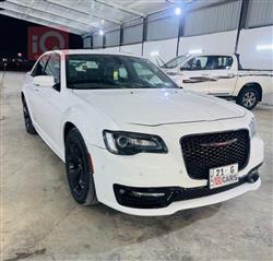 Chrysler 300 2023