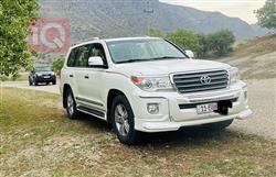 2015 تويوتا لاندكروزر