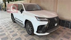 2024 لكزس LX