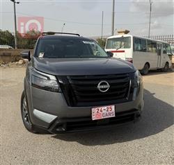 Nissan Pathfinder 2024