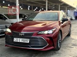 2022 تويوتا أفالون