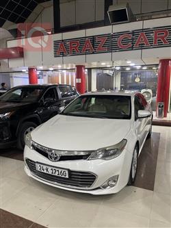 2015 تويوتا أفالون