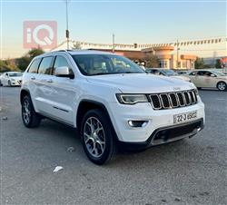 2021 جيب جراند شيروكي