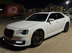 Chrysler 300 2016