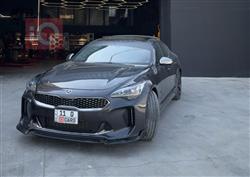 2022 كيا ستينغر