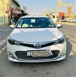 2013 تويوتا أفالون