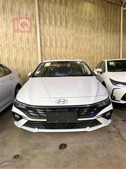 Hyundai Elantra 2025