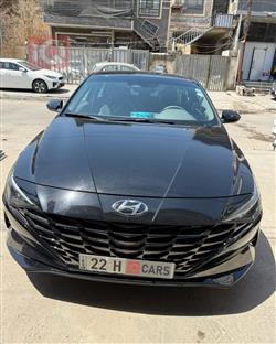 Hyundai Elantra 2022