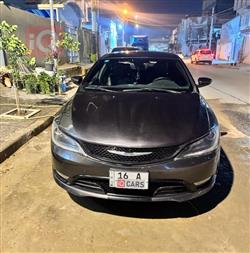 2015 كرايسلر 200