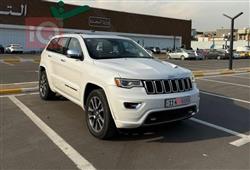 2017 جيب جراند شيروكي