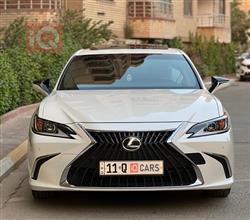Lexus ES 2023