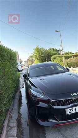 2022 كيا ستينغر