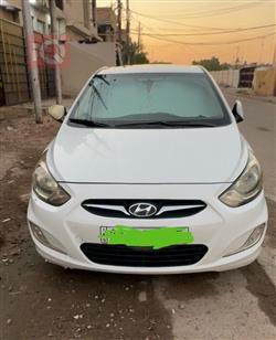 Hyundai Accent 2015